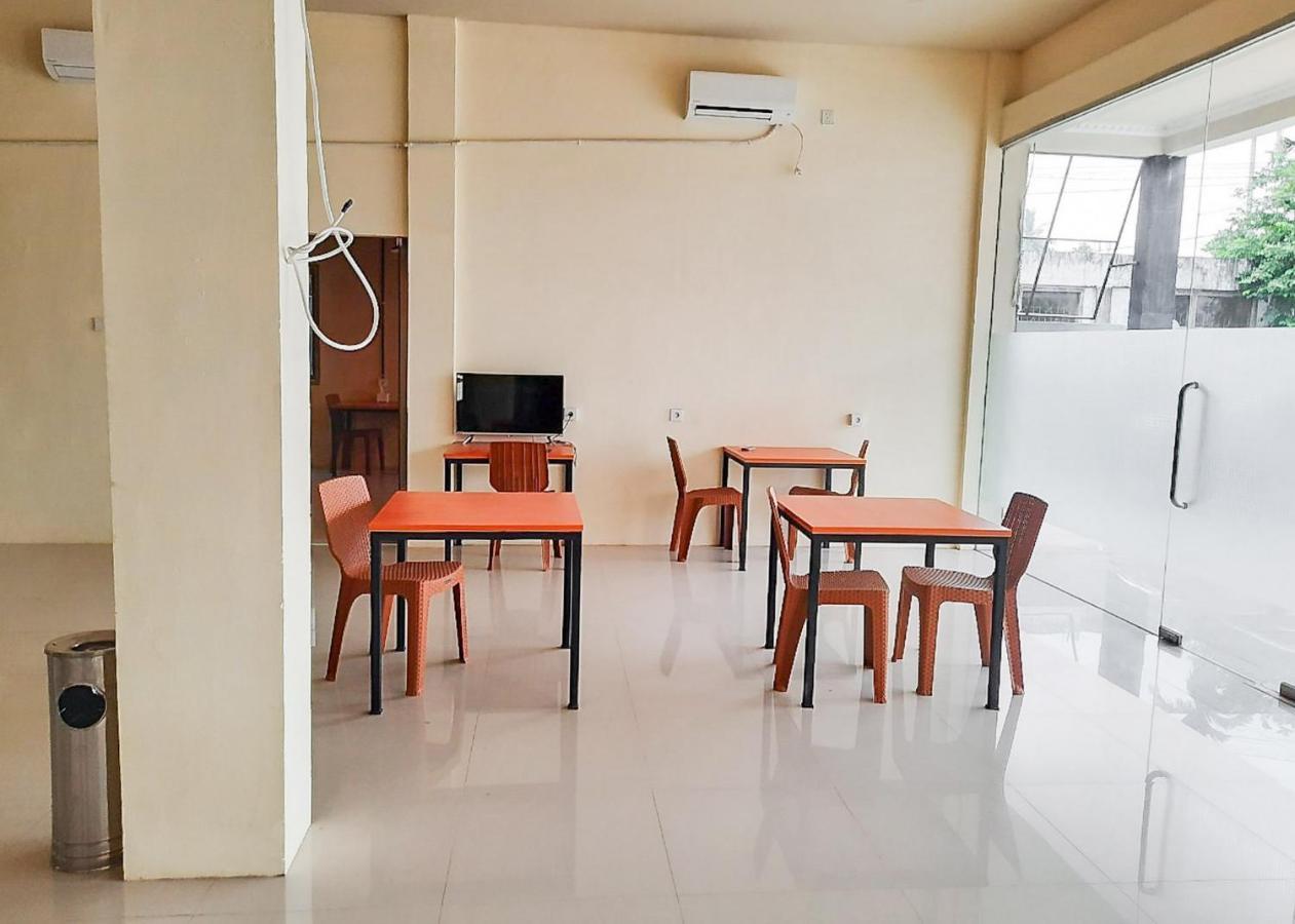 RedDoorz Syariah near Transmart Jambi 2 Hotel Paalmerah Luaran gambar
